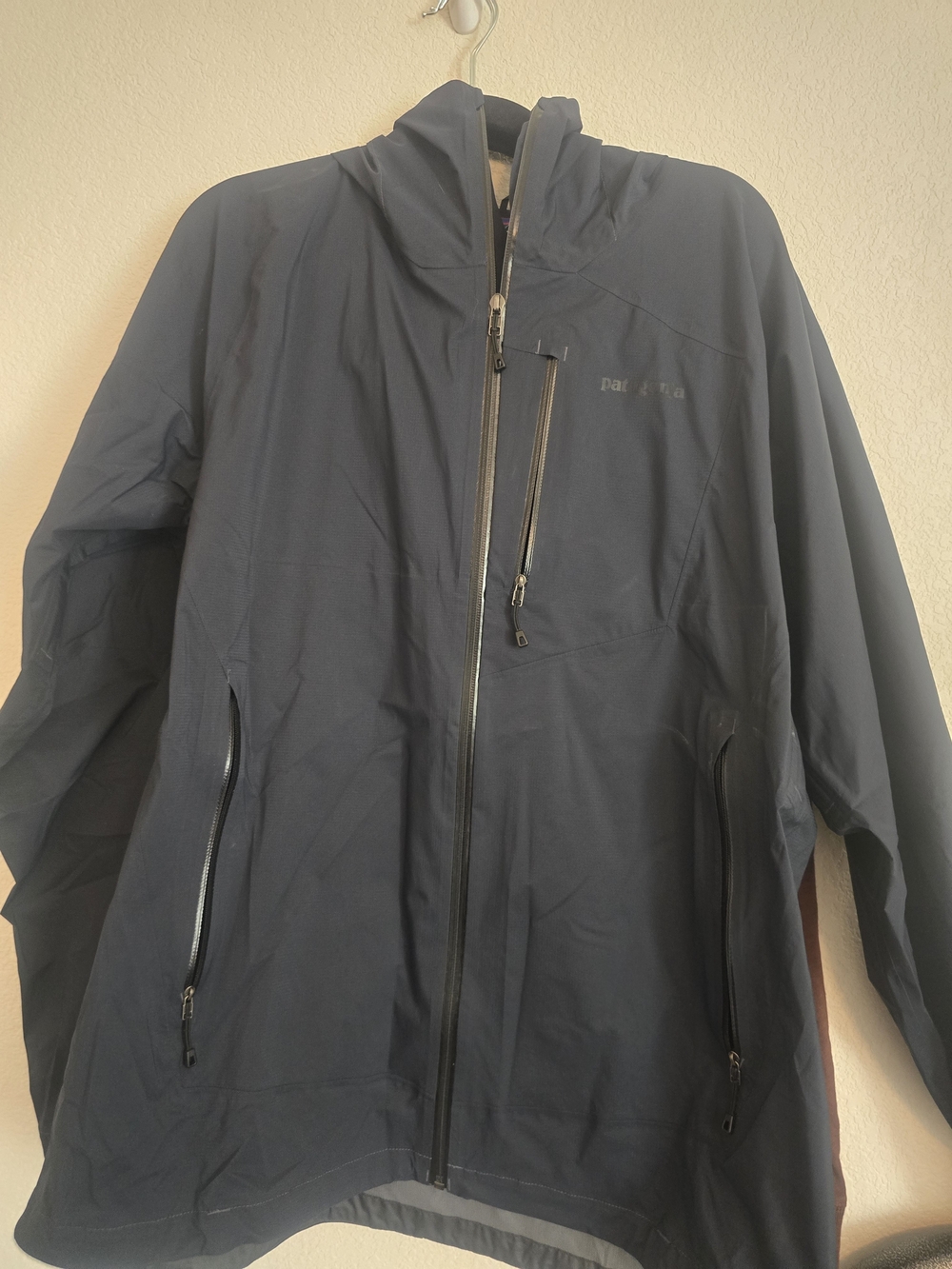 Patagonia Men's Navy Blue Full Zip Hooded Jacket Size XL